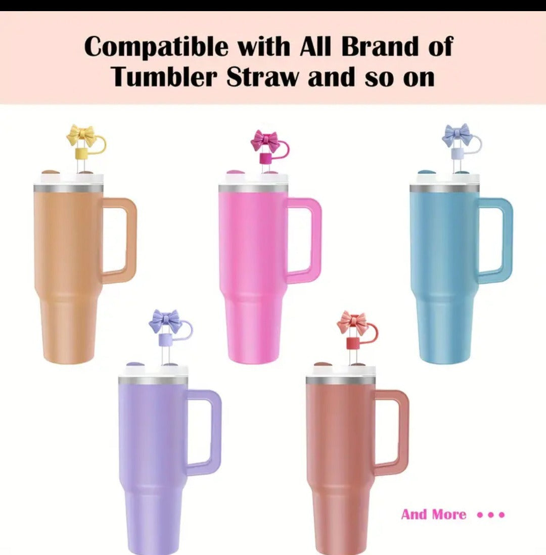 1PC Cute Bow Straw Cap Cover for 10mm Straws – Fits Stanley Tumbler Cups, Dustproof & Leak-Resistant (Random Color)